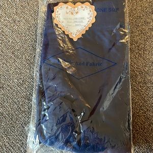 Fabric and Fabric. Navy leggings. Brand new with tags. One size fits all.